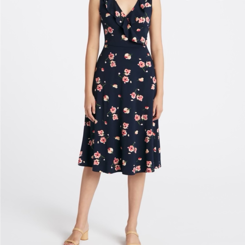 Chic Navy Floral Midi Dress - Picture 4 of 9